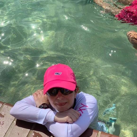 Meet your Posher, Tonya - Picture 1 of 1